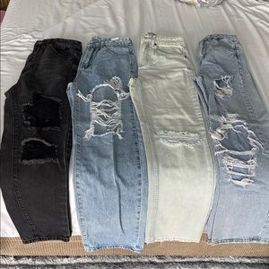 Set of Four Distressed Jeans in Black and Blue